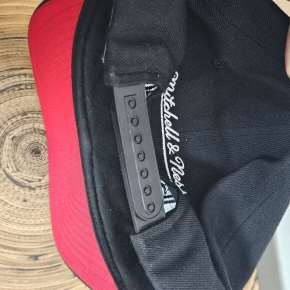 Mitchell & Ness Portland Trails Blazers Hat Snap Back Mens Black and Red Size Ad - Picture 2 of 4
